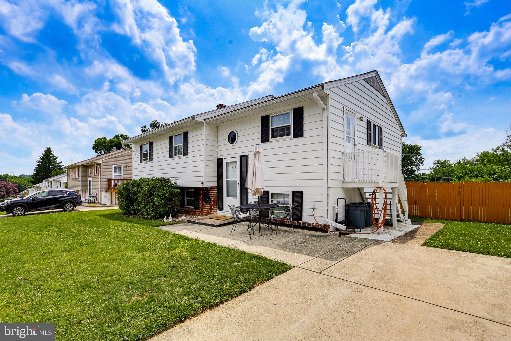 218 Timber Grove Road Reisterstown, MD 21136 - Photo 2 of 38