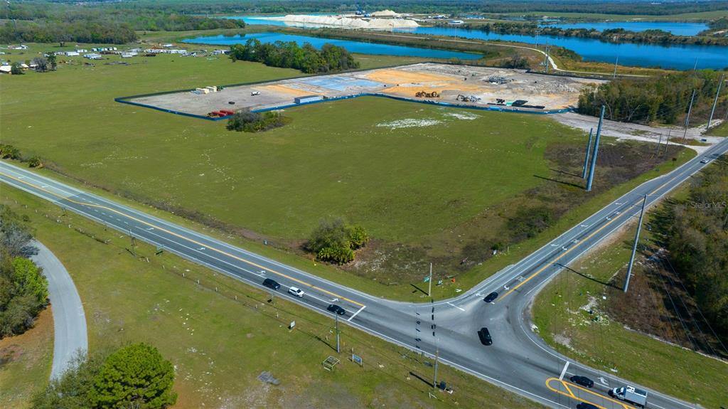 178 Highway 301 Sumterville, FL 33585 - Photo 11 of 25 a view of swimming pool from a balcony