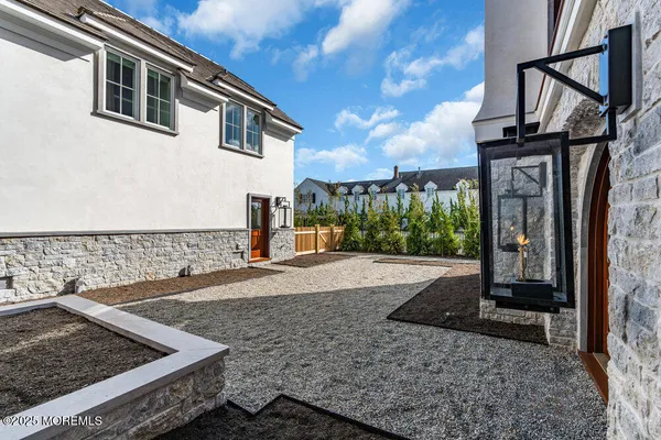 $16,500,000 | 940 Barnegat Lane, Mantoloking, NJ 08738