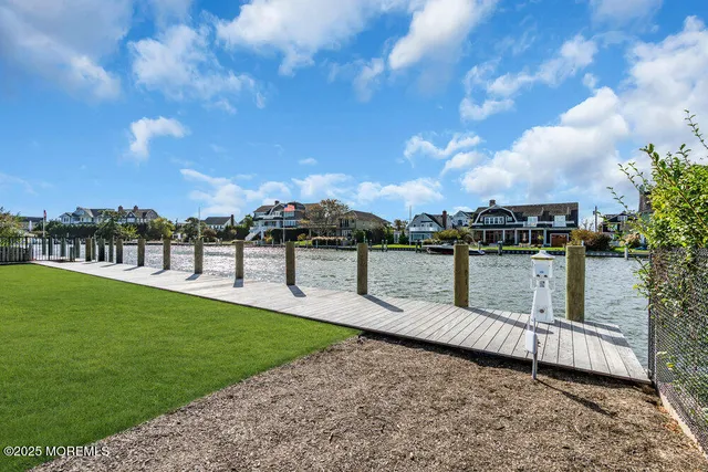 $18,750,000 | 940 Barnegat Lane, Mantoloking, NJ 08738