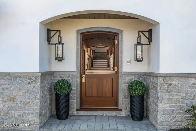 $18,750,000 | 940 Barnegat Lane, Mantoloking, NJ 08738
