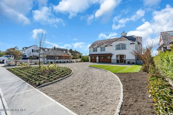 $16,500,000 | 940 Barnegat Lane, Mantoloking, NJ 08738