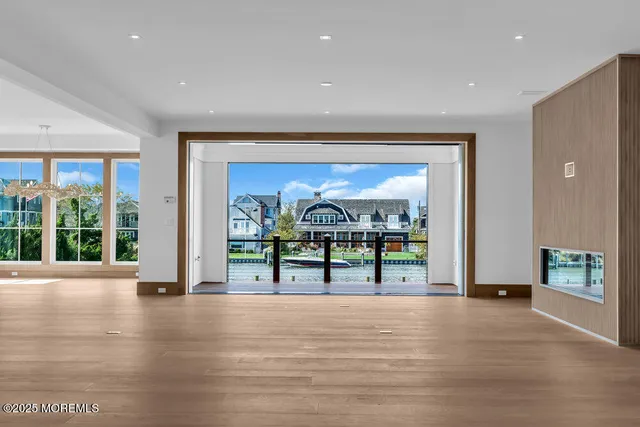 $18,750,000 | 940 Barnegat Lane, Mantoloking, NJ 08738