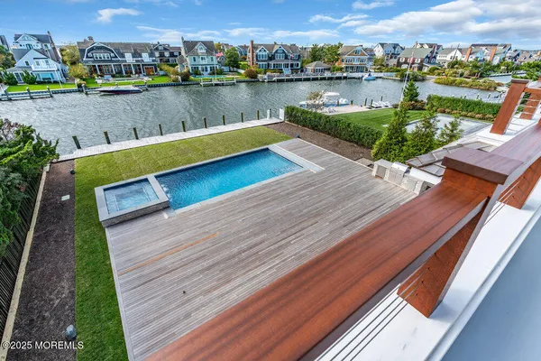 $16,500,000 | 940 Barnegat Lane, Mantoloking, NJ 08738