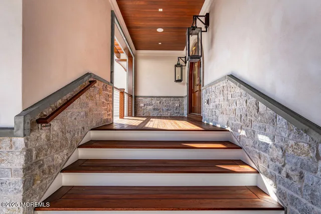 $18,750,000 | 940 Barnegat Lane, Mantoloking, NJ 08738