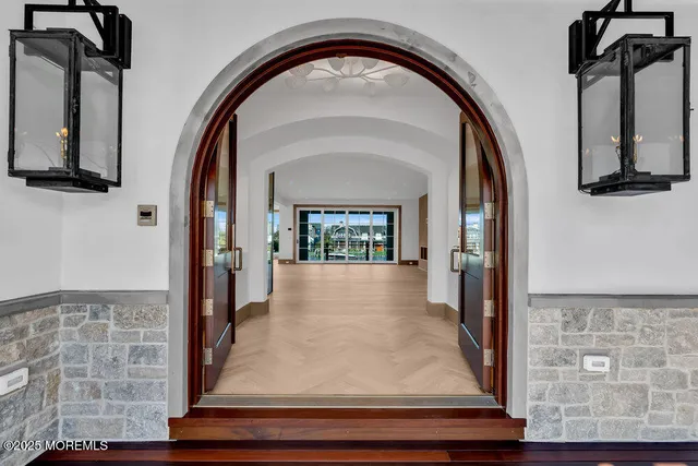 $18,750,000 | 940 Barnegat Lane, Mantoloking, NJ 08738