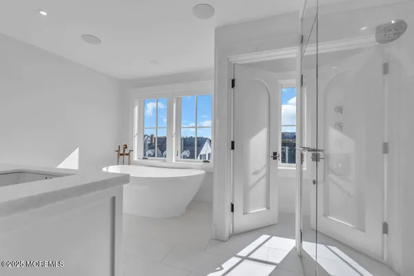 $16,500,000 | 940 Barnegat Lane, Mantoloking, NJ 08738
