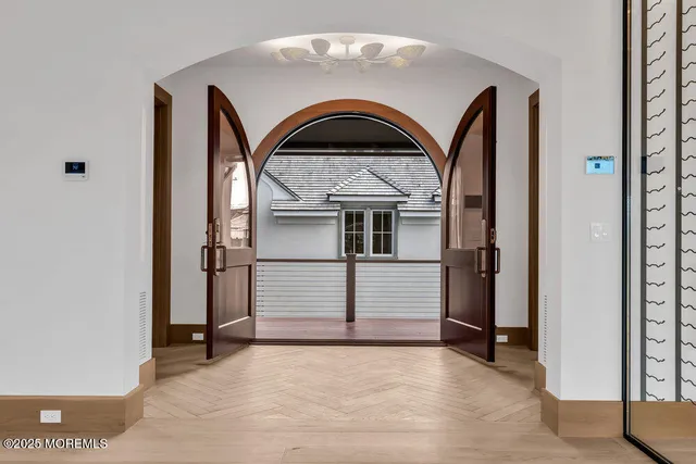 $18,750,000 | 940 Barnegat Lane, Mantoloking, NJ 08738