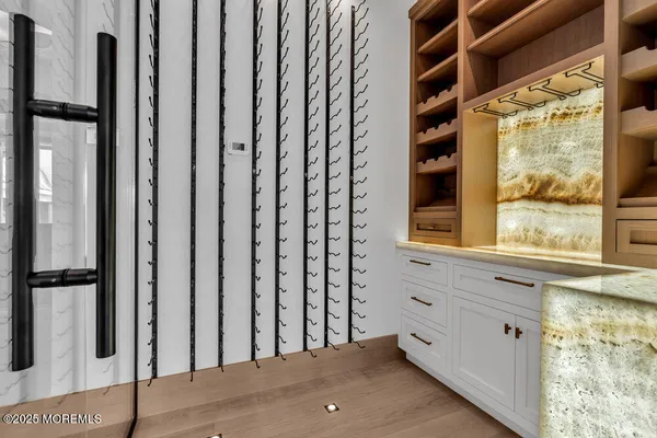 $16,500,000 | 940 Barnegat Lane, Mantoloking, NJ 08738