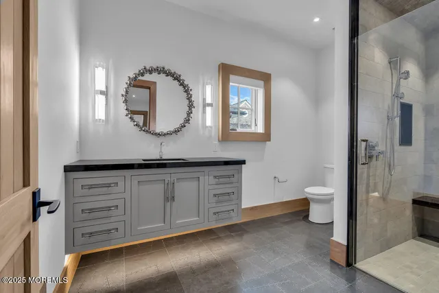 $18,750,000 | 940 Barnegat Lane, Mantoloking, NJ 08738