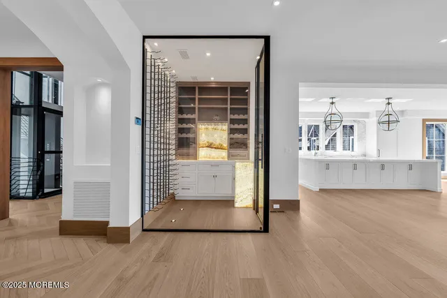 $18,750,000 | 940 Barnegat Lane, Mantoloking, NJ 08738