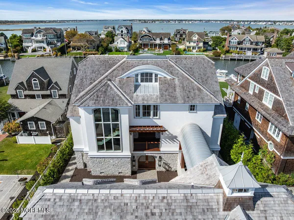 $16,500,000 | 940 Barnegat Lane, Mantoloking, NJ 08738