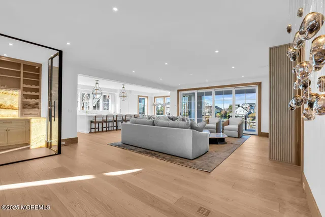 $18,750,000 | 940 Barnegat Lane, Mantoloking, NJ 08738