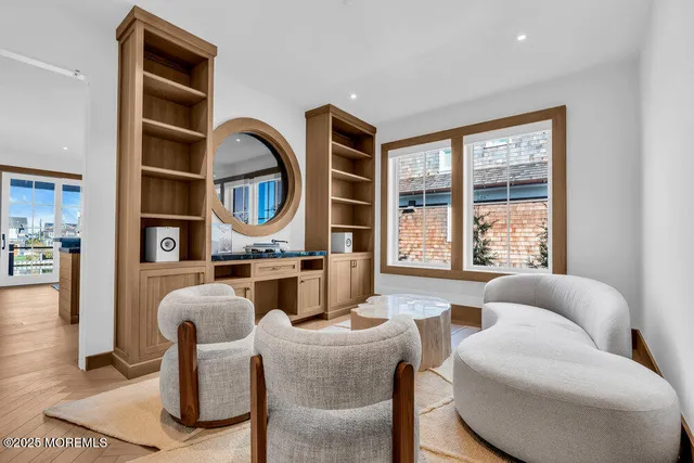 $18,750,000 | 940 Barnegat Lane, Mantoloking, NJ 08738