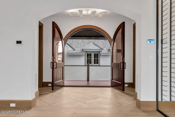 $16,500,000 | 940 Barnegat Lane, Mantoloking, NJ 08738