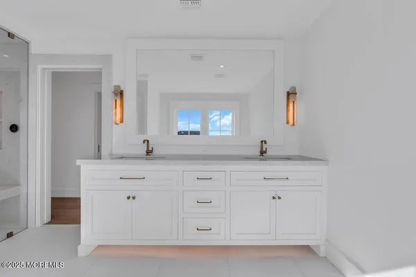 $16,500,000 | 940 Barnegat Lane, Mantoloking, NJ 08738