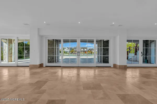 $16,500,000 | 940 Barnegat Lane, Mantoloking, NJ 08738