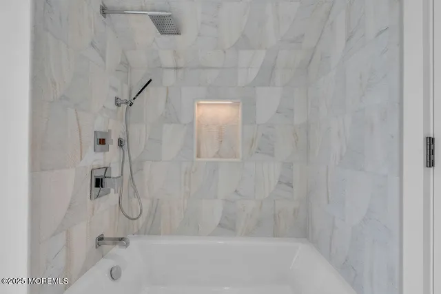 $18,750,000 | 940 Barnegat Lane, Mantoloking, NJ 08738