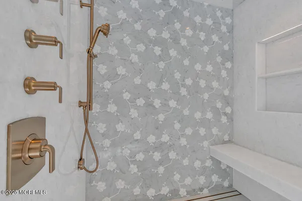 $16,500,000 | 940 Barnegat Lane, Mantoloking, NJ 08738