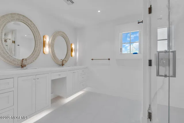 $18,750,000 | 940 Barnegat Lane, Mantoloking, NJ 08738