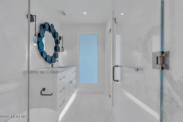 $18,750,000 | 940 Barnegat Lane, Mantoloking, NJ 08738