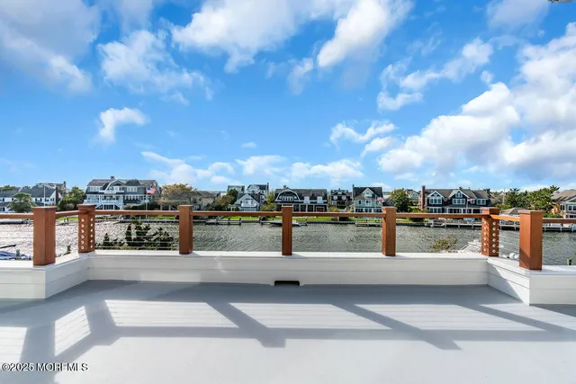 $18,750,000 | 940 Barnegat Lane, Mantoloking, NJ 08738