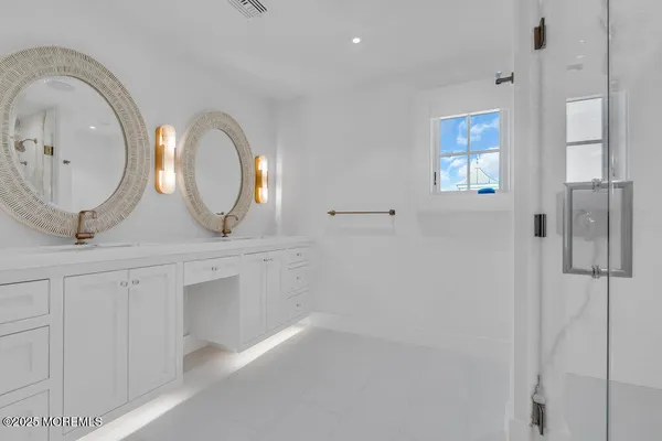 $16,500,000 | 940 Barnegat Lane, Mantoloking, NJ 08738