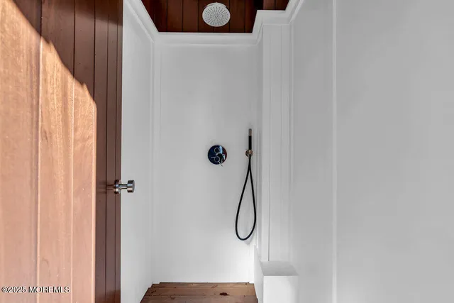 $18,750,000 | 940 Barnegat Lane, Mantoloking, NJ 08738