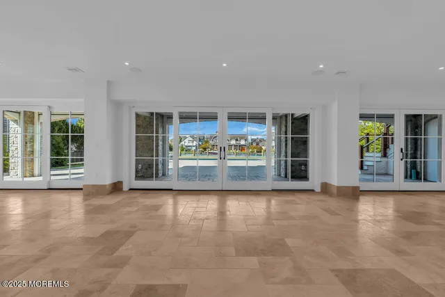 $18,750,000 | 940 Barnegat Lane, Mantoloking, NJ 08738