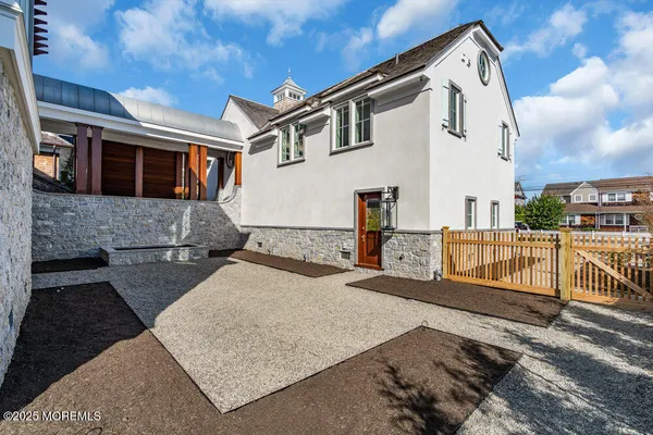 $16,500,000 | 940 Barnegat Lane, Mantoloking, NJ 08738