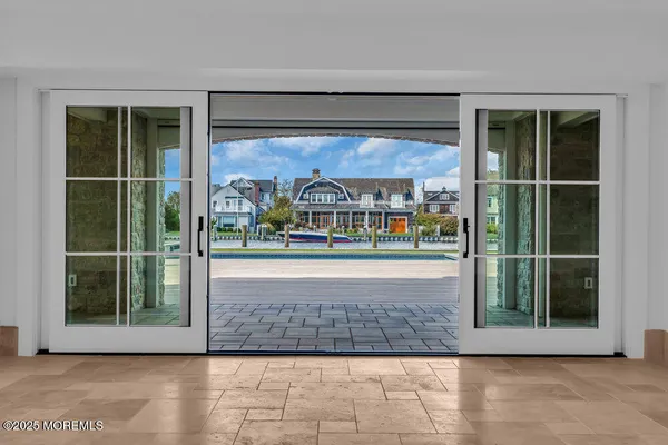 $16,500,000 | 940 Barnegat Lane, Mantoloking, NJ 08738