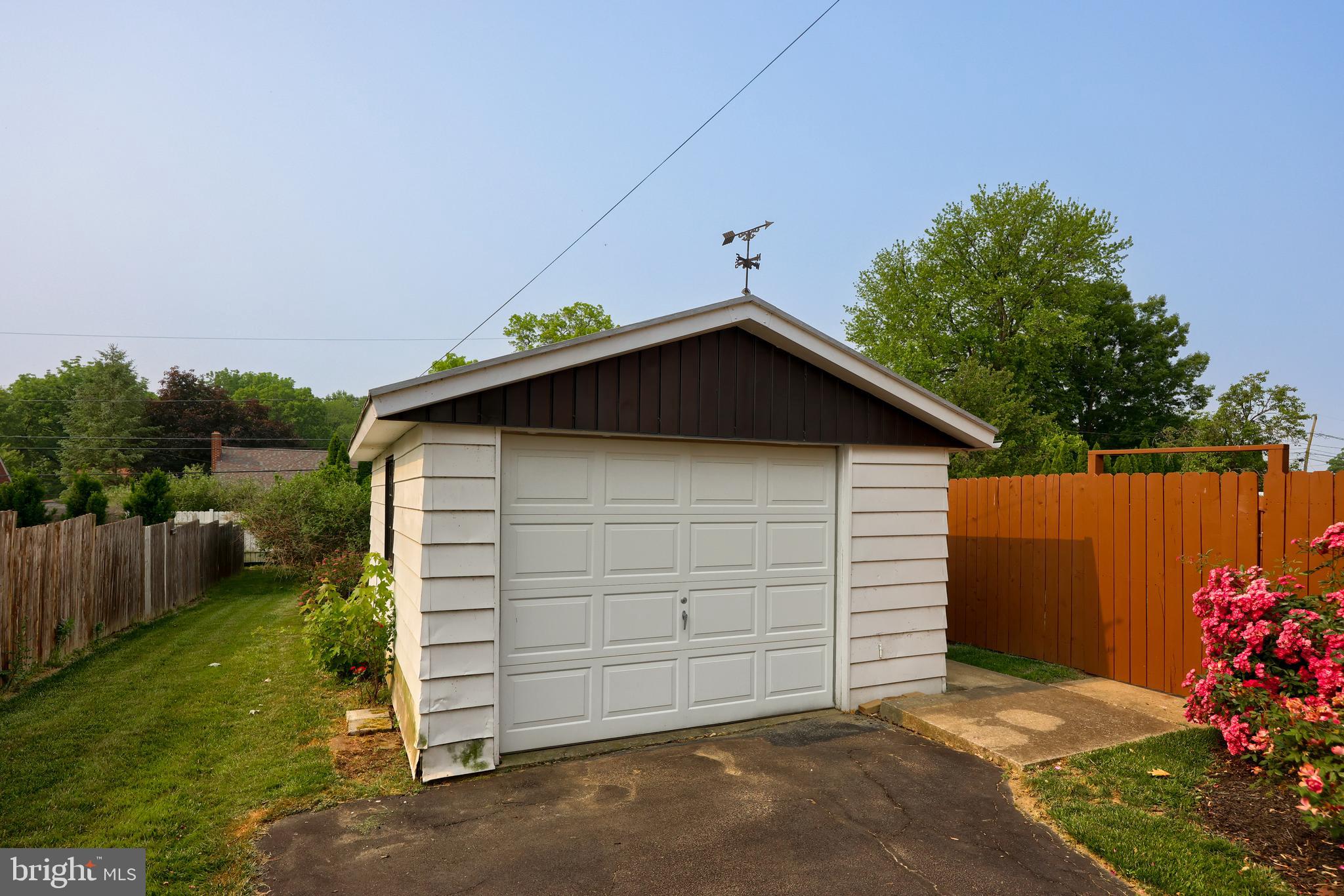 1310 Maple Avenue Lancaster, PA 17603 - Photo 13 of 43