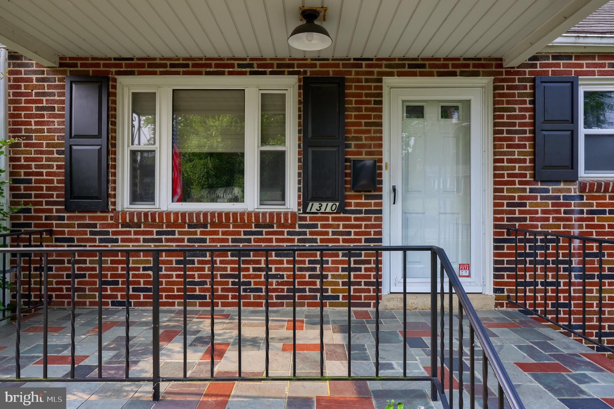 1310 Maple Avenue Lancaster, PA 17603 - Photo 5 of 43