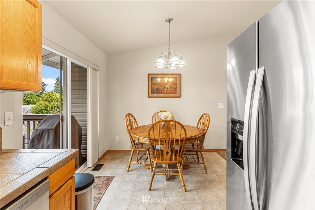 5419 Rockefeller Avenue Everett, WA 98203 - Photo 12 of 40