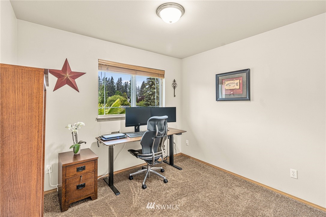 5419 Rockefeller Avenue Everett, WA 98203 - Photo 18 of 40