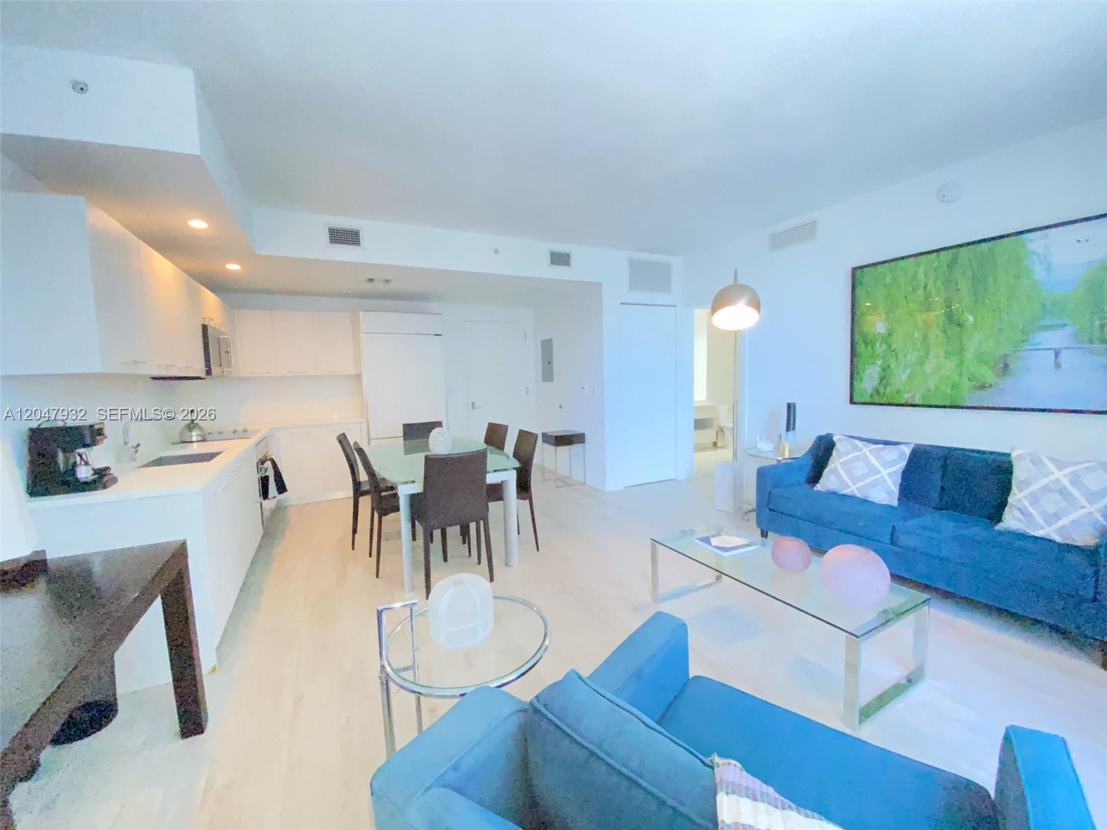 55 Southwest 9th Street, Unit 2102 Miami, FL 33130 - Photo 2 of 29