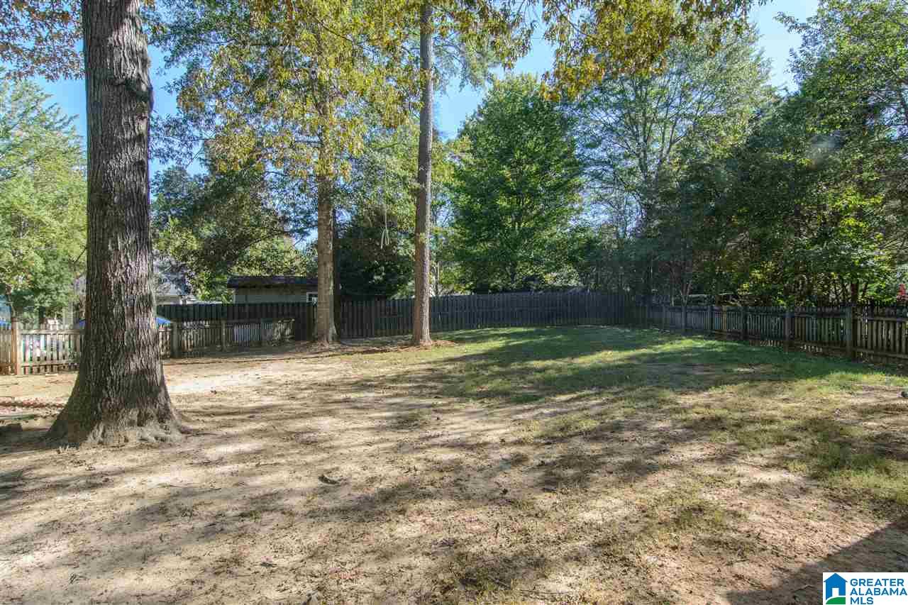 1303 Elm Circle Alabaster, AL 35007 - Photo 5 of 36