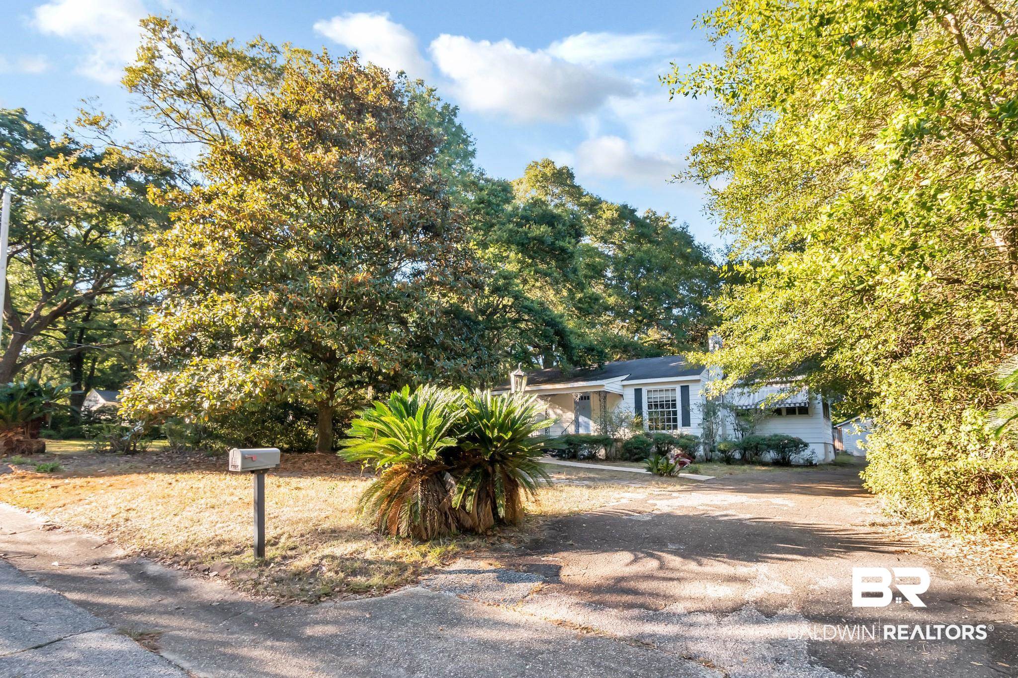 4714 Princeton Drive Mobile, AL 36618 - Photo 2 of 30