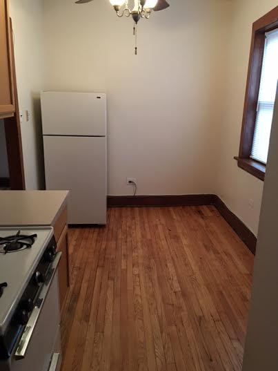 4056 North Sheridan Road, Unit 2W Chicago, IL 60613 - Photo 2 of 9 Gallery Image 2