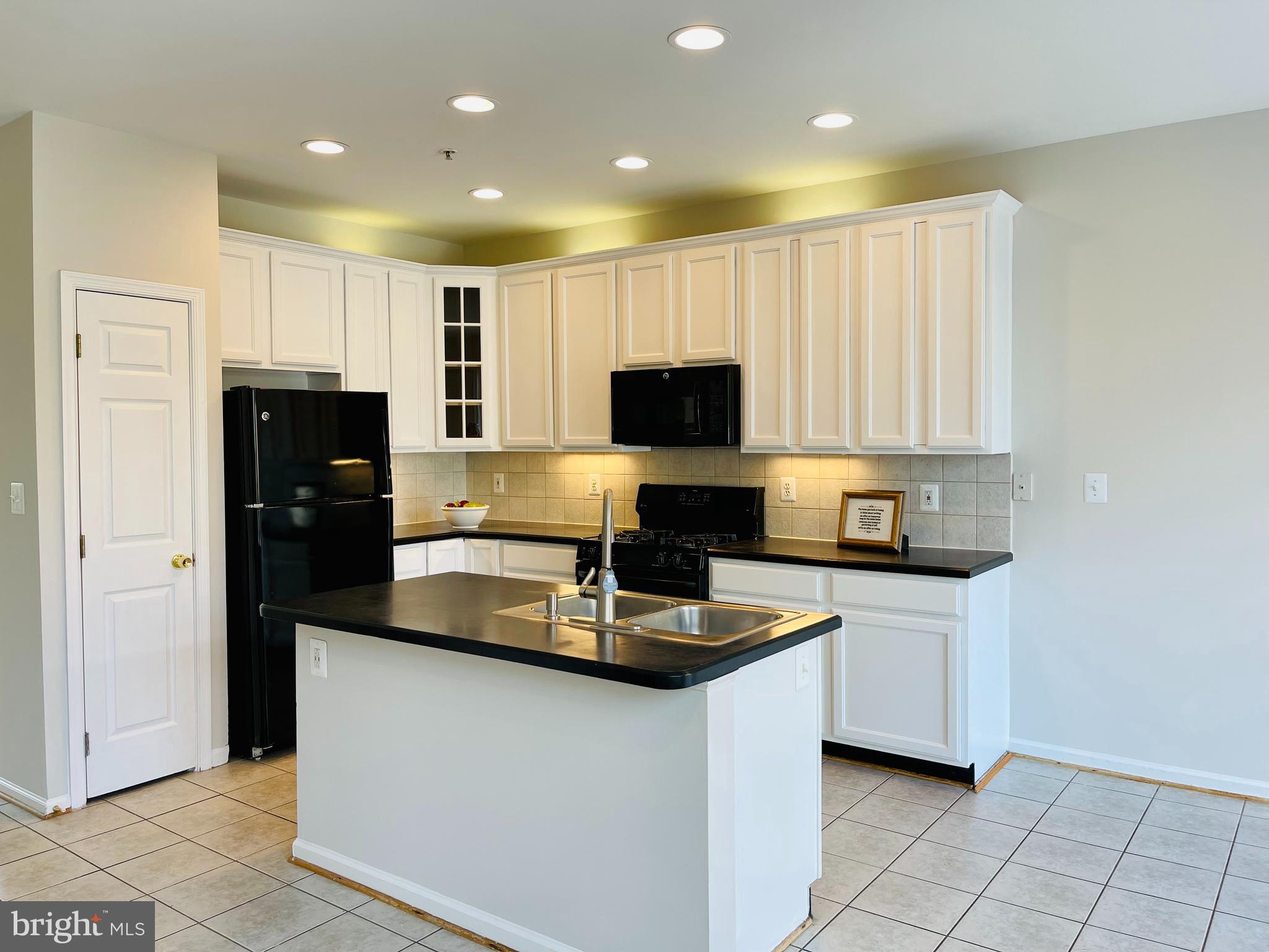 709 Gaither Road Rockville, MD 20850 - Photo 16 of 51 New under cabinet lighting