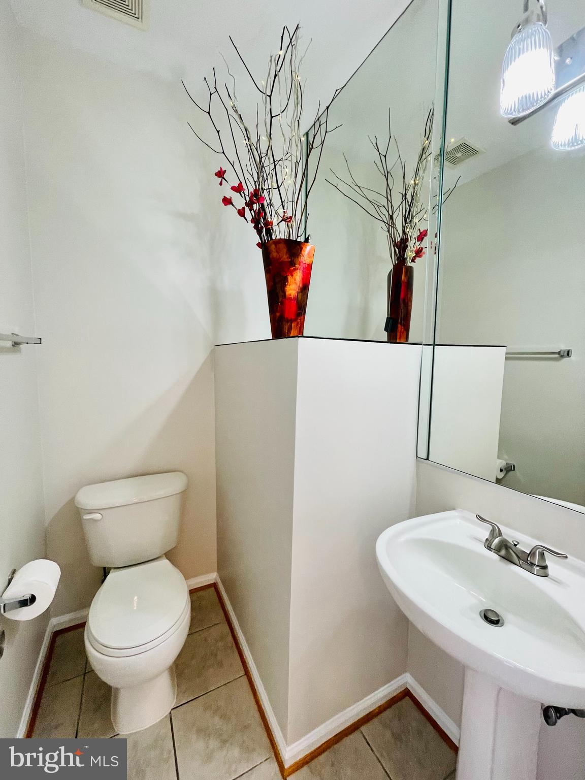 709 Gaither Road Rockville, MD 20850 - Photo 20 of 51 Main level powder bath
