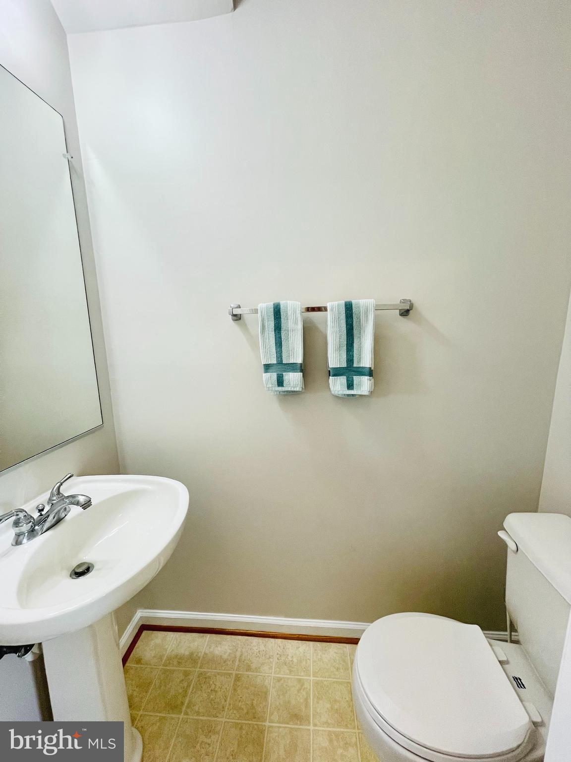 709 Gaither Road Rockville, MD 20850 - Photo 42 of 51 Entry level powder bath