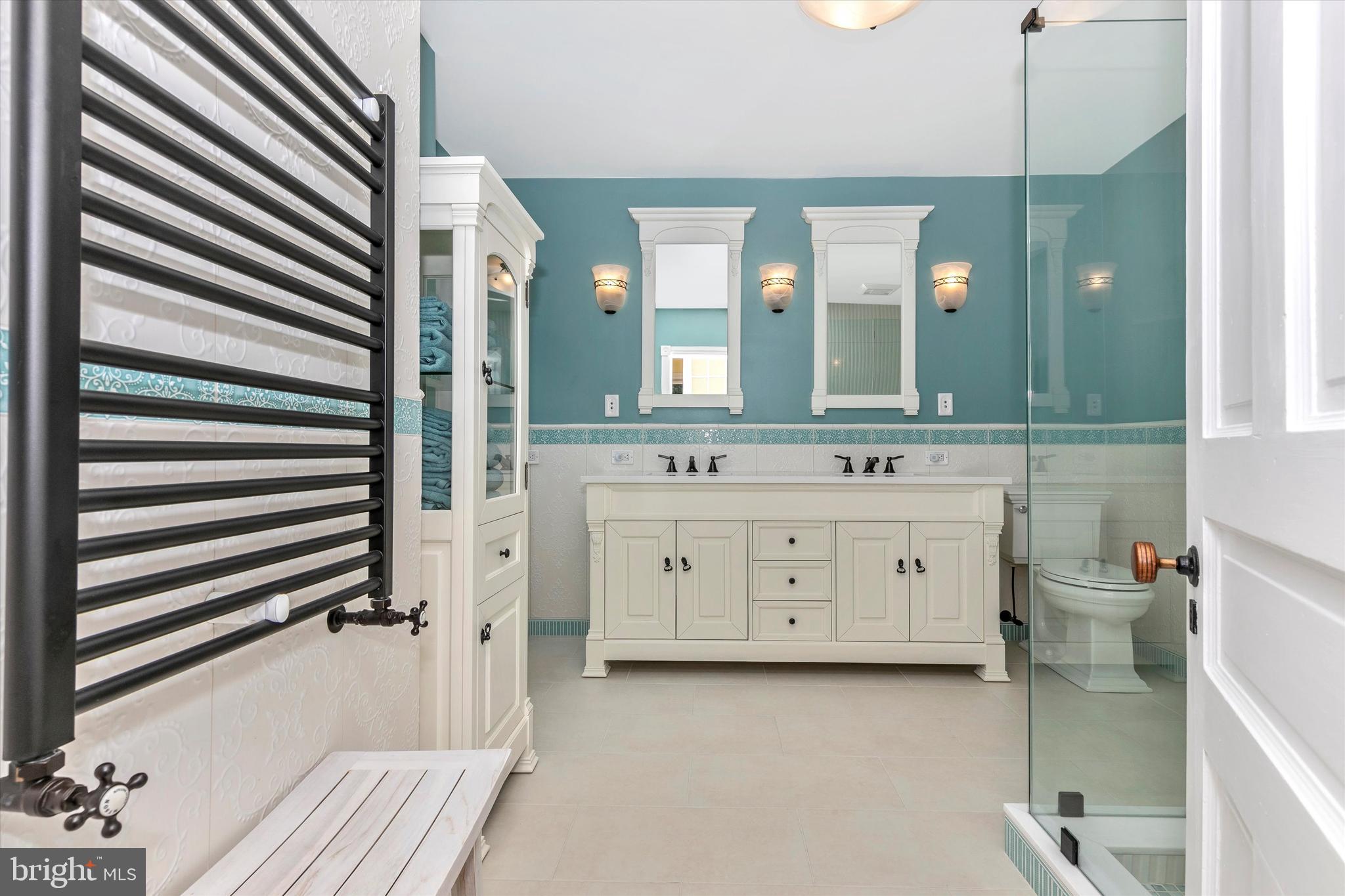 160 East Rose Tree Road Media, PA 19063 - Photo 25 of 58 Main Bedroom Bathroom