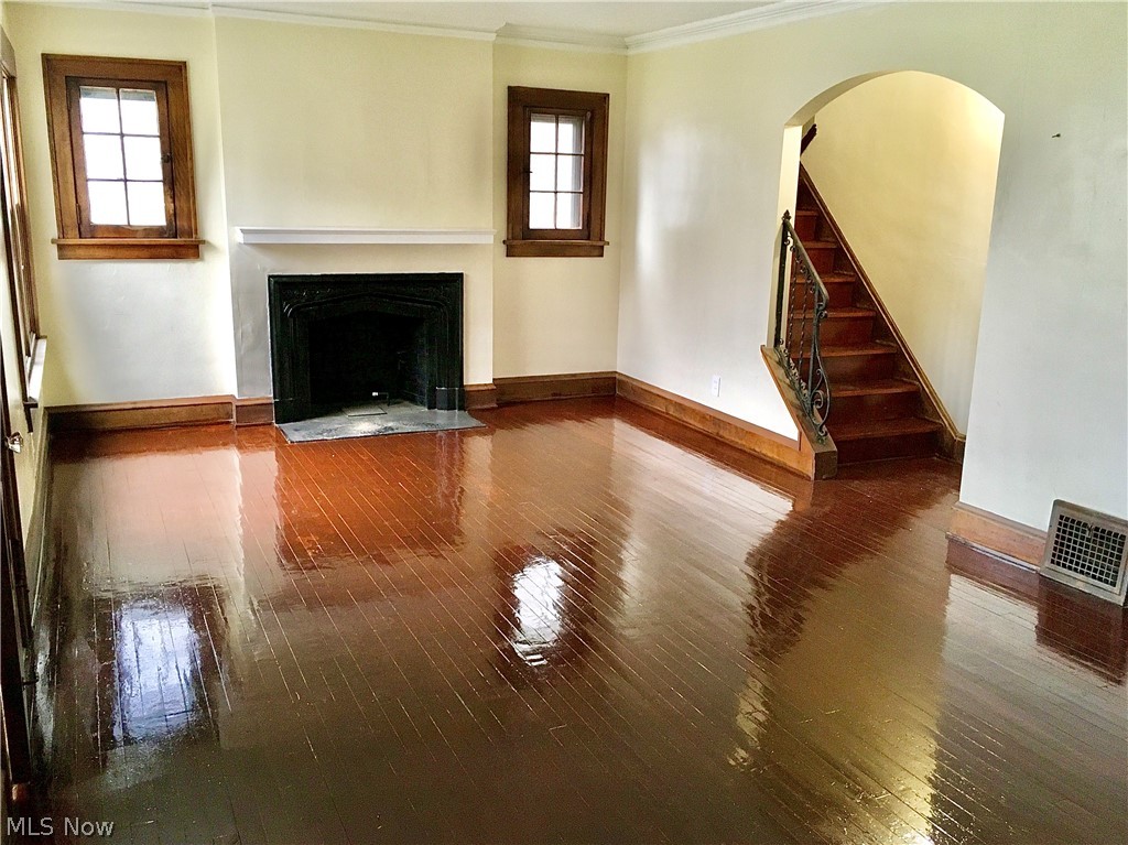 4015 Navahoe Road Cleveland Heights, OH 44121 - Photo 3 of 32 Gallery Image 3