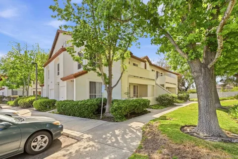 $595,000 | 11510 Caminito La Bar, Unit 136, San Diego, CA 92126