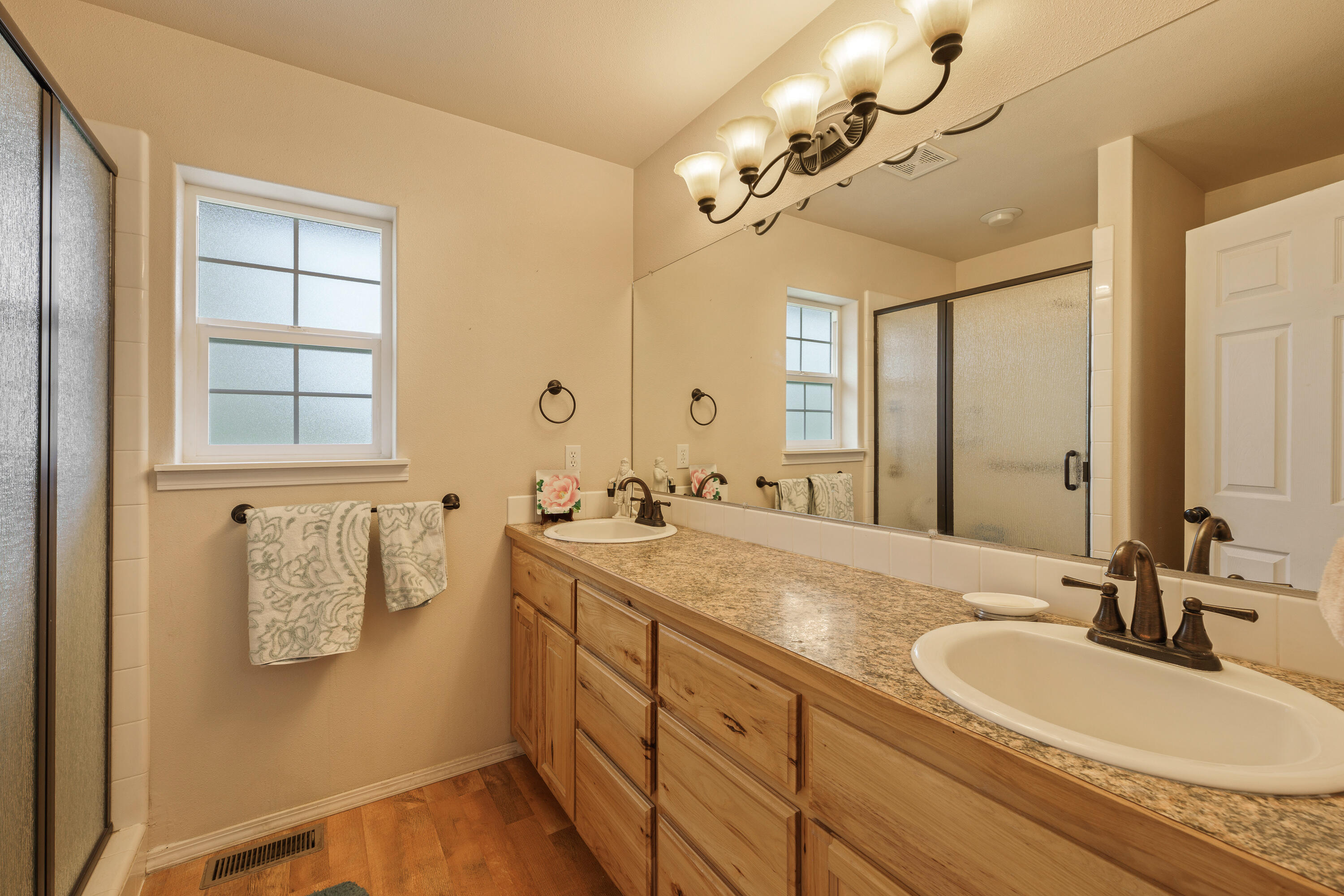 4681 Southeast Adobe Road Prineville, OR 97754 - Photo 23 of 49