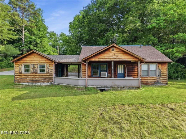 $225,000 | 2633 Harriman Highway, Harriman, TN 37748