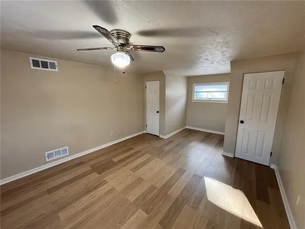 $2,300 | 330 Long Drive, Pittsburgh, PA 15241
