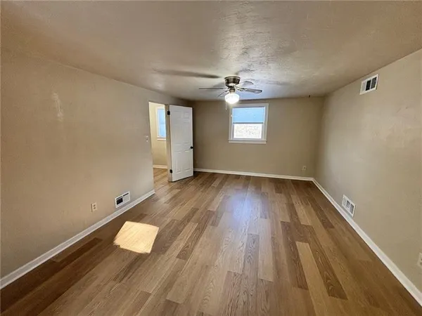 $2,300 | 330 Long Drive, Pittsburgh, PA 15241