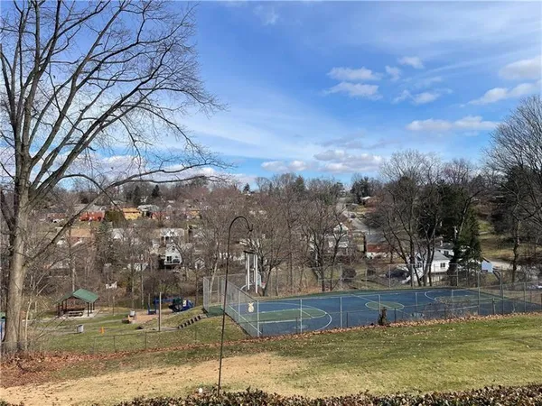 $2,300 | 330 Long Drive, Pittsburgh, PA 15241